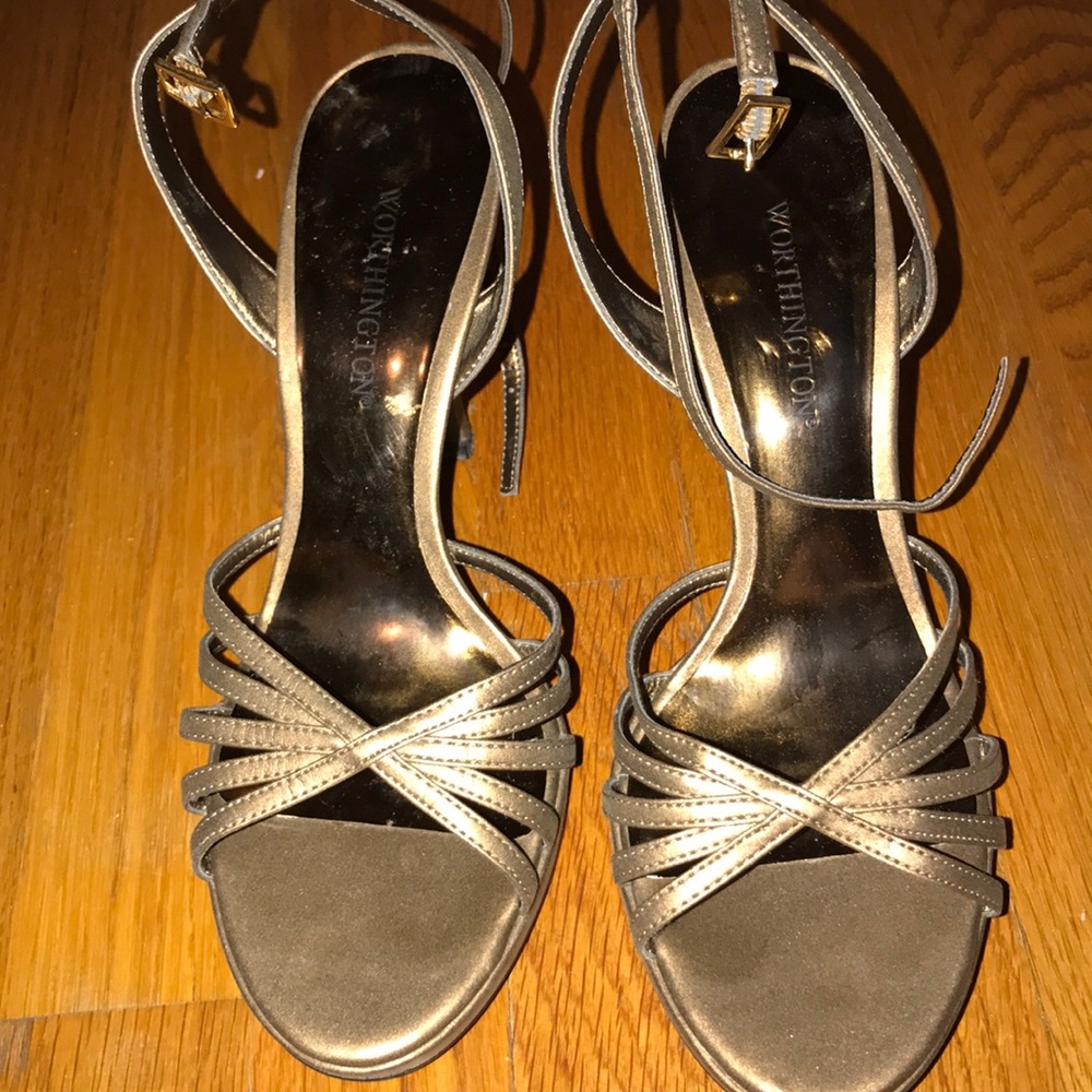 Opened toed heel